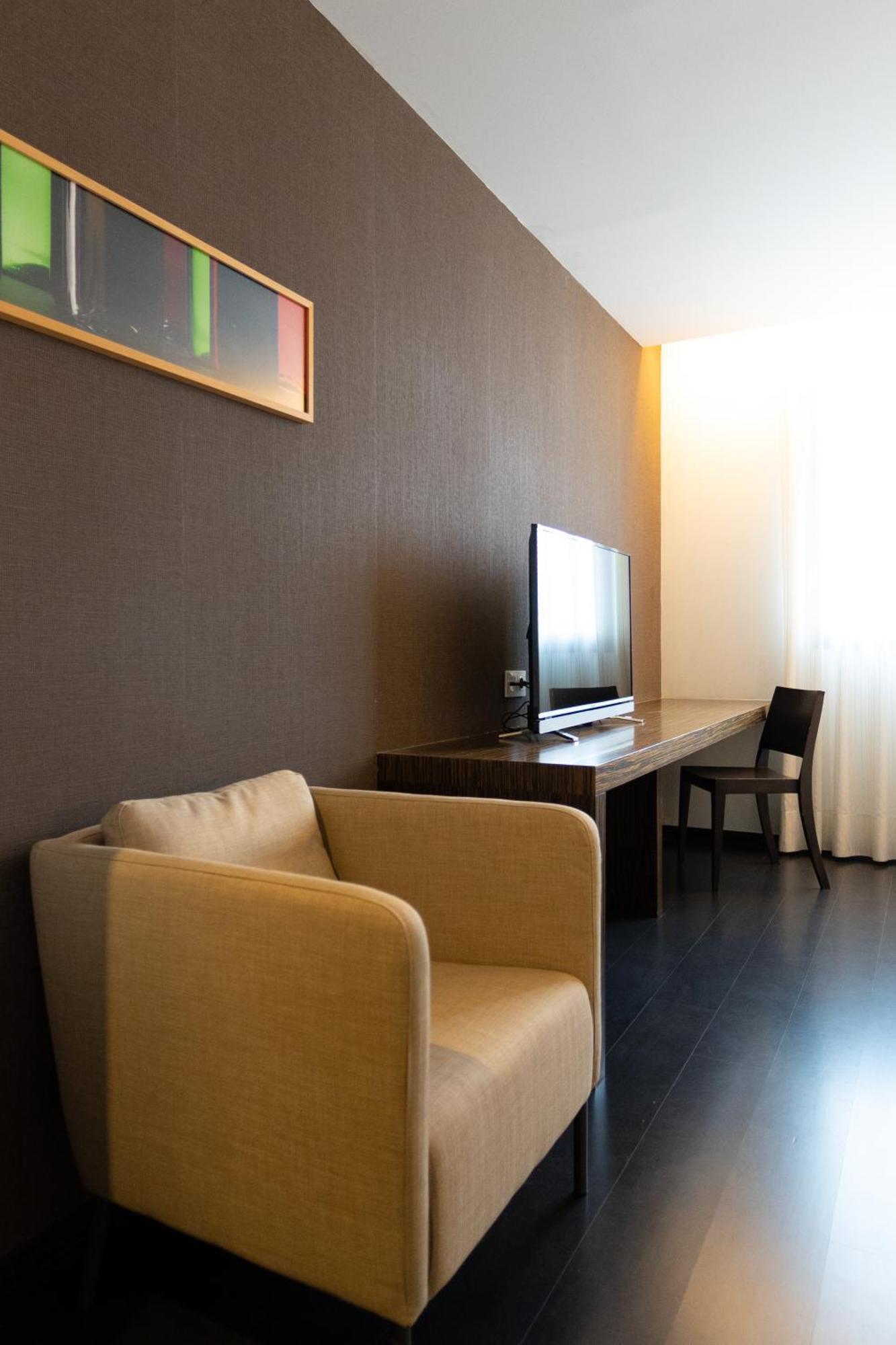 Eth Rioja Hotel อาโร ภายนอก รูปภาพ